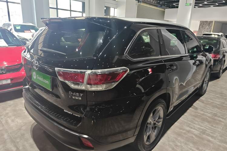 Used Toyota Highlander 2017 2.0T Four-Wheel Drive Luxury Edition 7 Seats