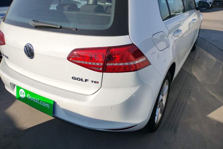 Used Volkswagen Golf 2016 230TSI Automatic Comfort Version
