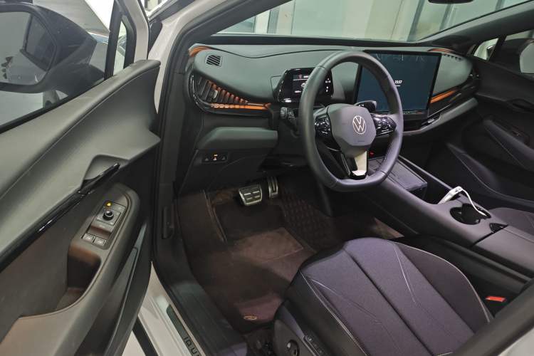 Used Volkswagen ID.UNYX 2024 Pro Long-Range Version