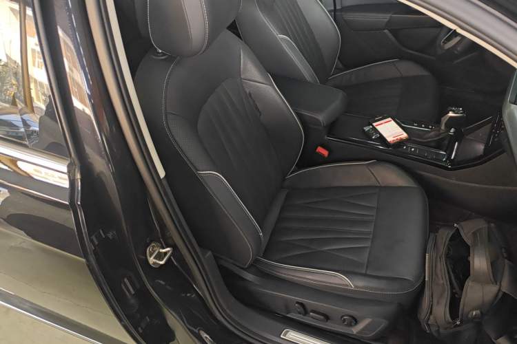 Used Volkswagen Passat 2022 330TSI Starry Luxury Edition
