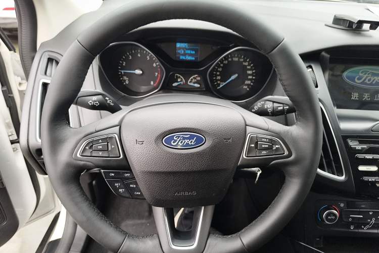 Used Ford Focus 2017 Hatchback 1.6L Automatic Fashion Edition Smart Drive Version