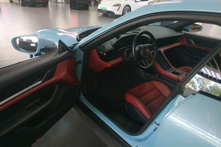 Used Porsche Taycan 2022-Year Updated Taycan
