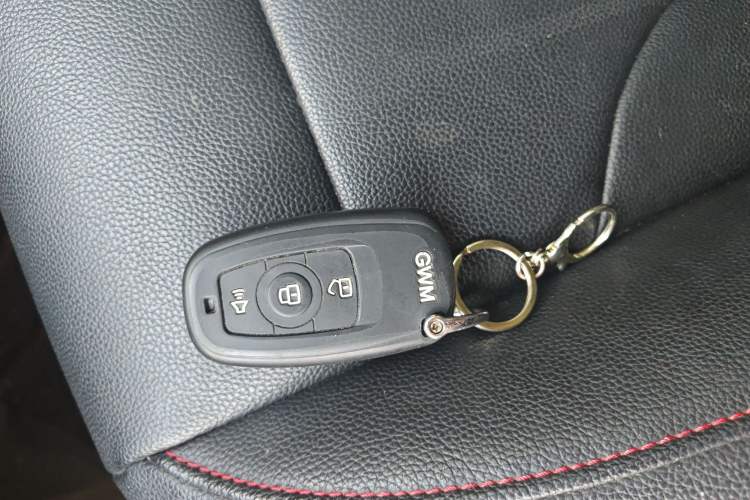 Used Haval H6 2015 Upgraded Model 1.5T Manual Two-Wheel Drive Elite Version
