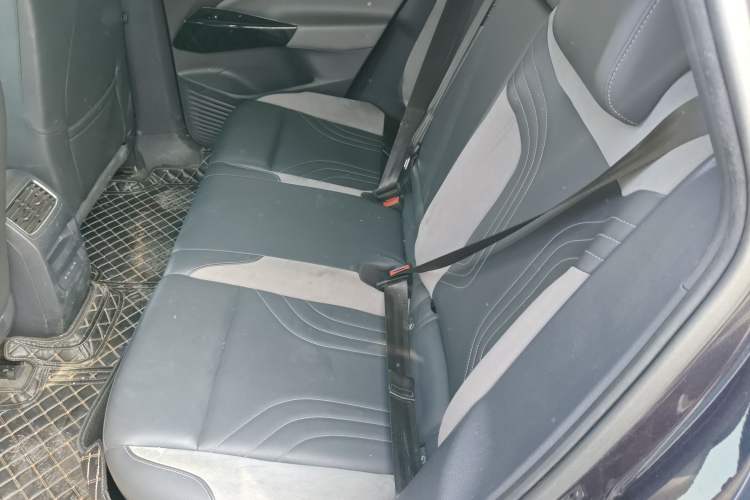 Used Volkswagen ID.4 CROZZ 2021 Long-Range PRO Two-Wheel Drive Version
