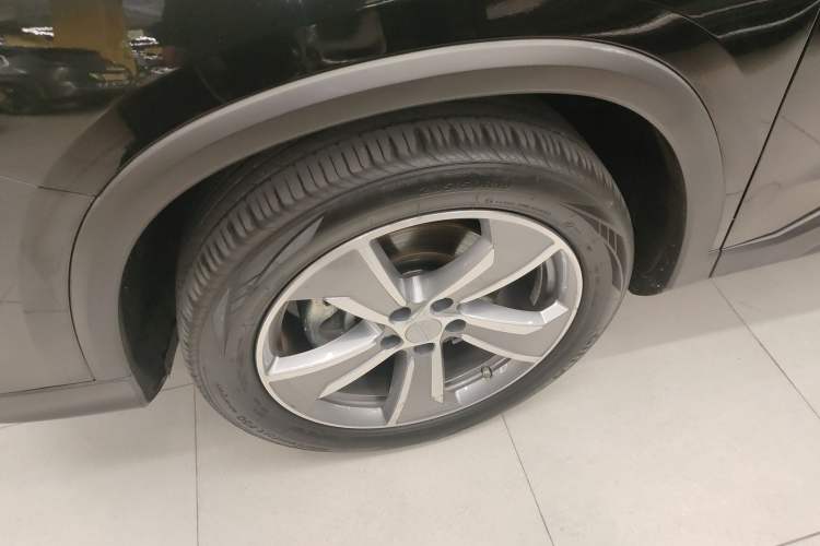 Used Geely Auto Haoyue L 2023 2.0T DCT Prestige Edition
