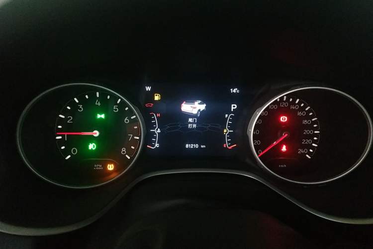 Used  Compass 2019 200T Automatic Family Edition - Connected Large Screen Version
