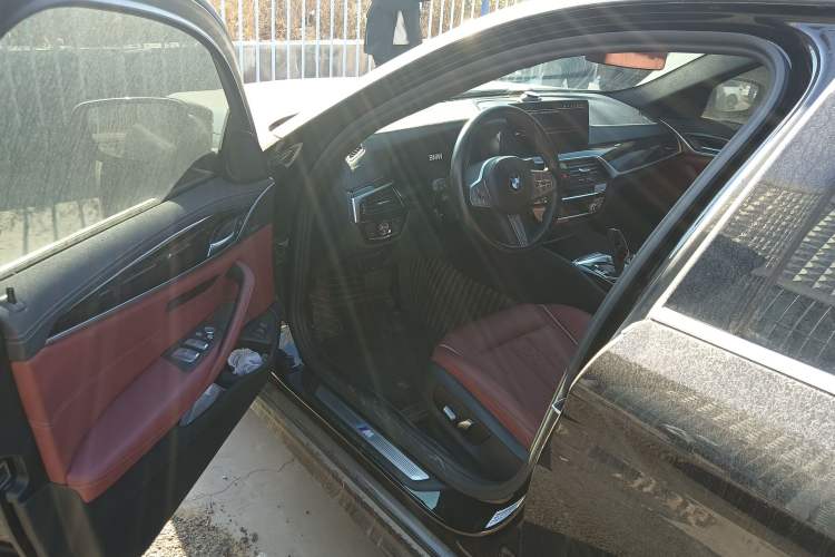 Used BMW 5 Series 2022 Second Facelift 525Li M Sport Package