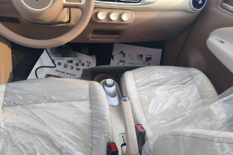 Used Wuling Hongguang MINIEV 2025 Four-Door Version Advanced Edition
