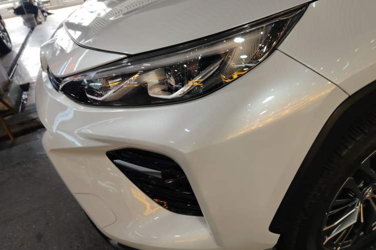 Used Toyota Wildlander 2023 2.0L CVT Four-Wheel Drive Luxury PLUS Edition
