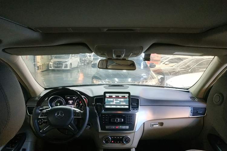 Used Mercedes-Benz M-Class 2015 ML 320 4MATIC