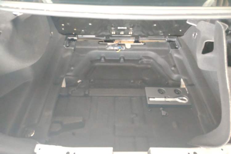 Used Mercedes-Benz A-Class 2021 A 200 L Sport Sedan Fashion Model
