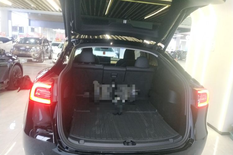 Used Tesla Model Y 2022 Rear-Wheel-Drive Version
