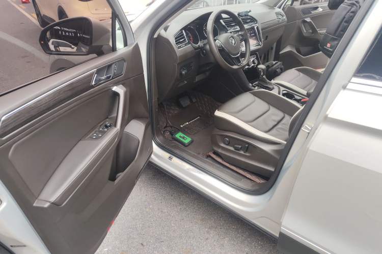 Used Volkswagen Tiguan L 2018 Facelift 330TSI Automatic Two-Wheel Drive Luxury Edition