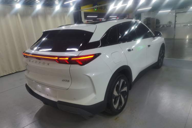 Used ARCFOX Alpha T5 2026 Model Range-Extended 1215 Yuanjing Smart Driving Version