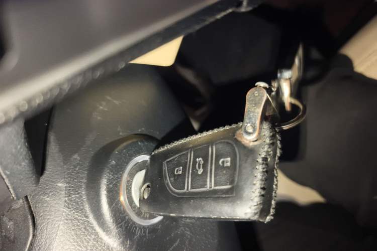 Used Toyota Camry 2016 2.0E 10th Anniversary Elite Edition