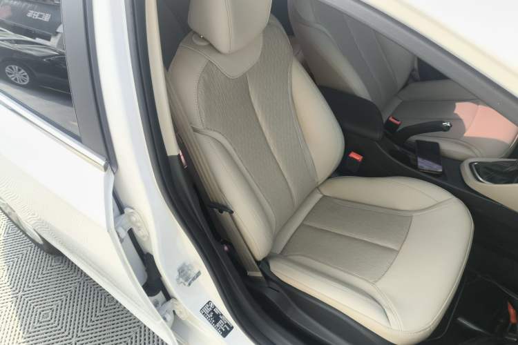 Used Buick GT 2017 15N Automatic Elite Version
