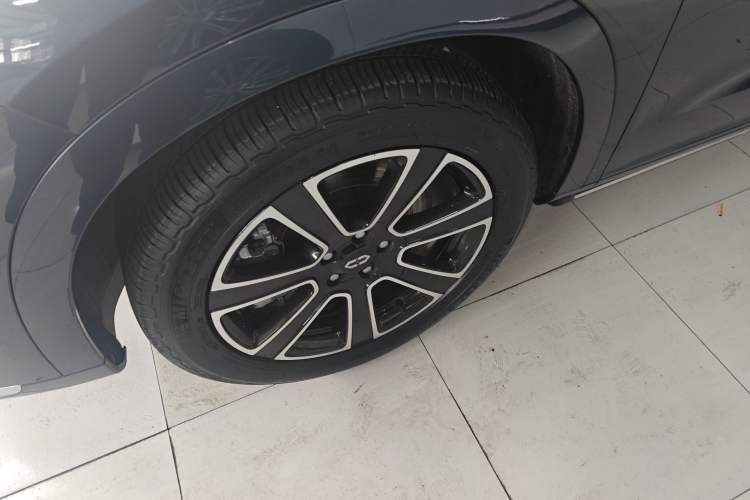 Used Hima AITO M7 2024 1.5T Intelligent Drive 4WD Ultra Version 5 Seats