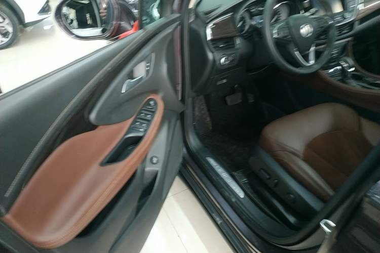 Used Buick Envision 2016 28T Four-Wheel Drive Elite Version