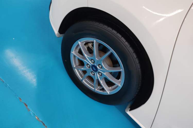 Used Ford Focus 2021 Hatchback EcoBoost 180 Automatic Titanium Edition
