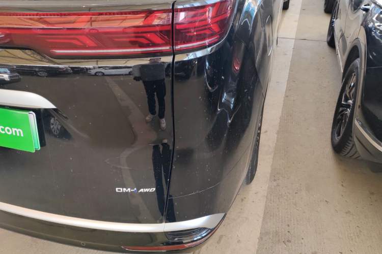 Used Denza D9 2024 DM-i 980 Four-Wheel Drive Prestige Model
