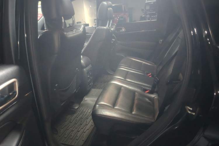 Used  Grand Cherokee 2014 3.6L Elite Navigation Edition