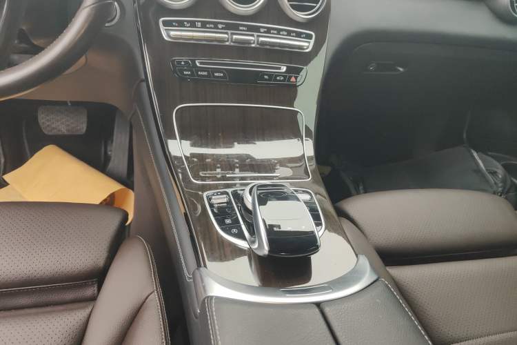 Used Mercedes-Benz GLC 2018 GLC 260 4MATIC Luxury Model