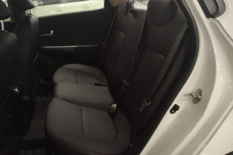 Used Kia K2 2015 Sedan 1.4L Automatic GLS
