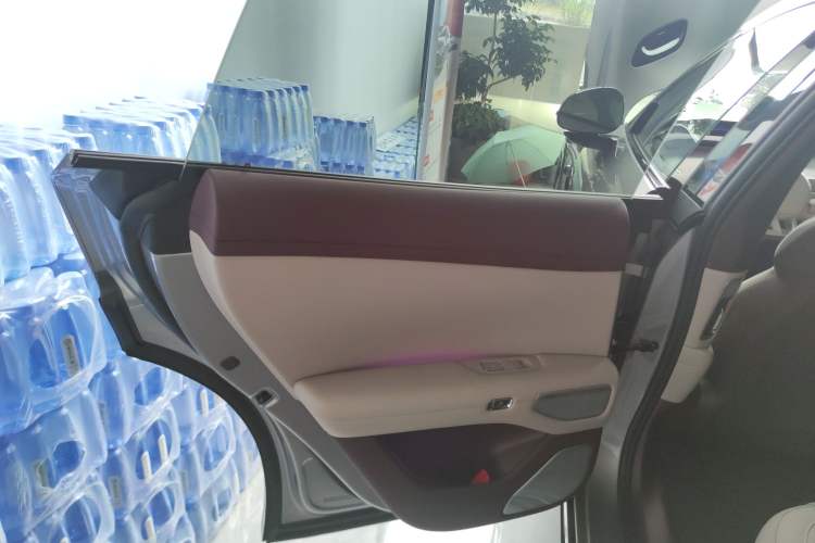 Used  YU7 2025 Ultra-Long Range All-Wheel Drive Pro Version
