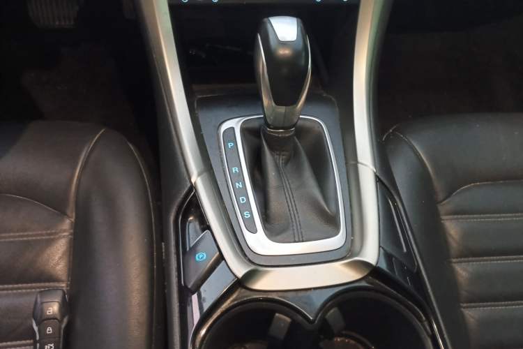 Used Ford Mondeo 2013 2.0L GTDi 200 Fashion Edition
