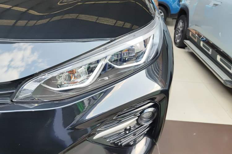 Used Toyota Wildlander 2023 2.0L CVT Two-Wheel Drive Luxury PLUS Edition
