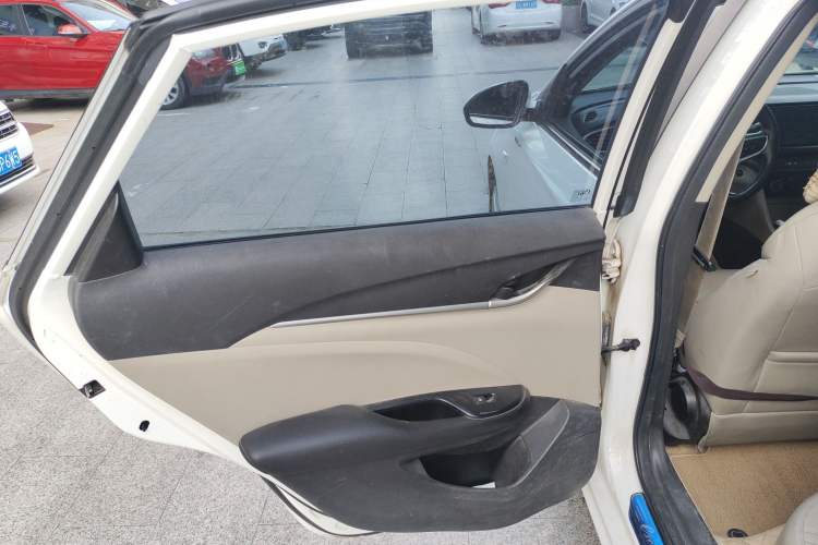 Used Buick GT 2018 15T Manual Elite Version China V Standard
