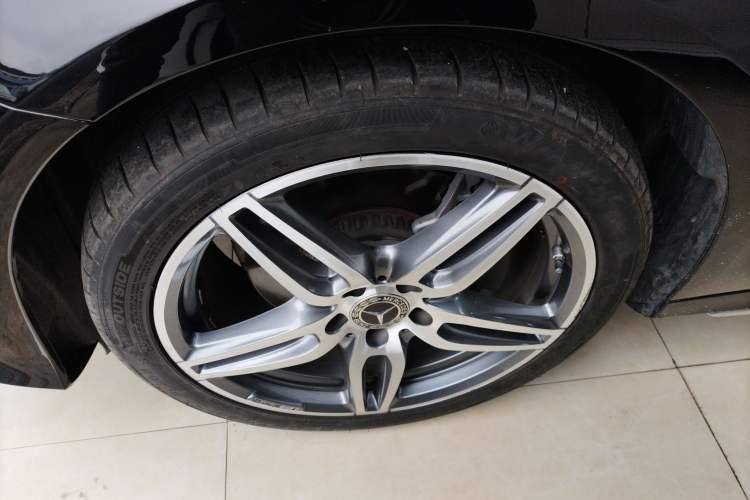 Used Mercedes-Benz E-Class 2021 Restyled E 300 L Sporty and Stylish Edition
