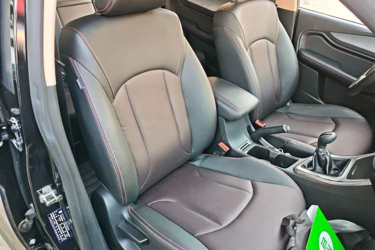 Used Baojun 560 2015 1.8L Manual Luxury Model
