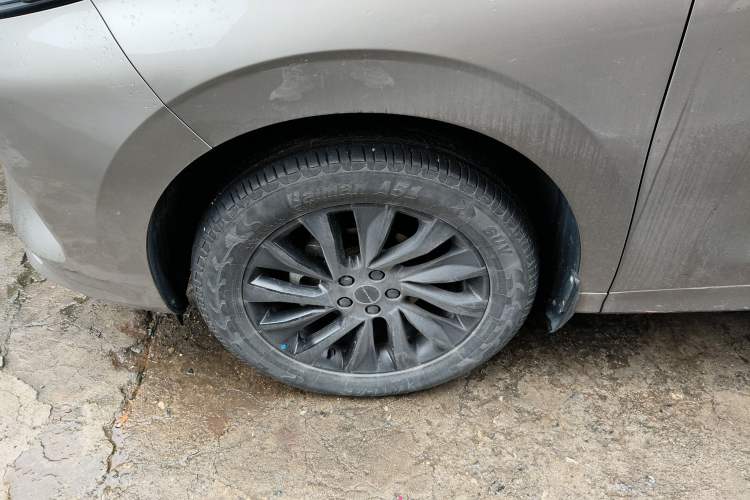 Used FORTHING T5 EVO 2021 1.5TD DCT Platinum Edition
