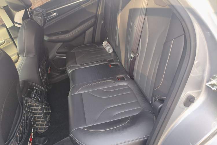 Used Changan CS85 COUPE 2019 1.5T DCT Dynamic Version China VI Standard
