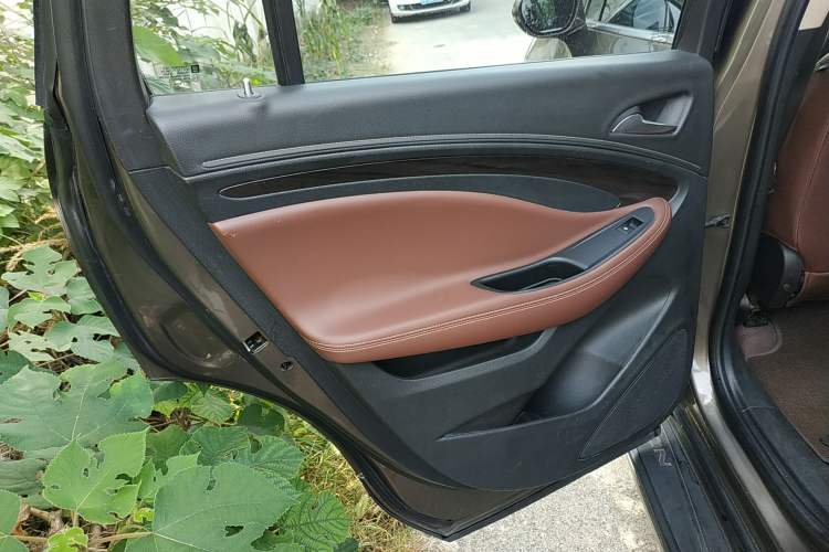 Used Buick Envision 2017 20T Two-Wheel Drive Elite Version
