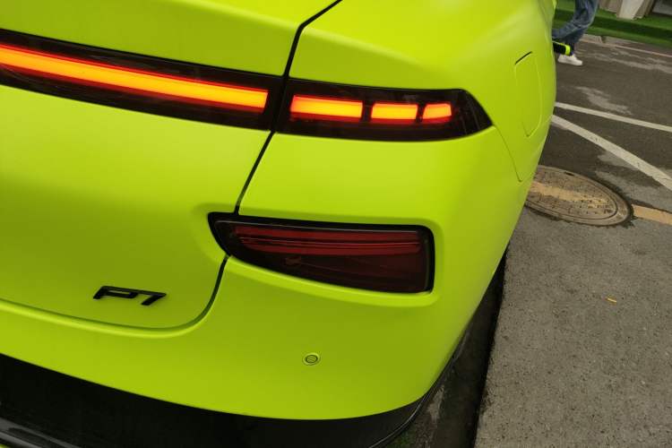 Used XPeng P7 2022 670E+ Pengyi Edition
