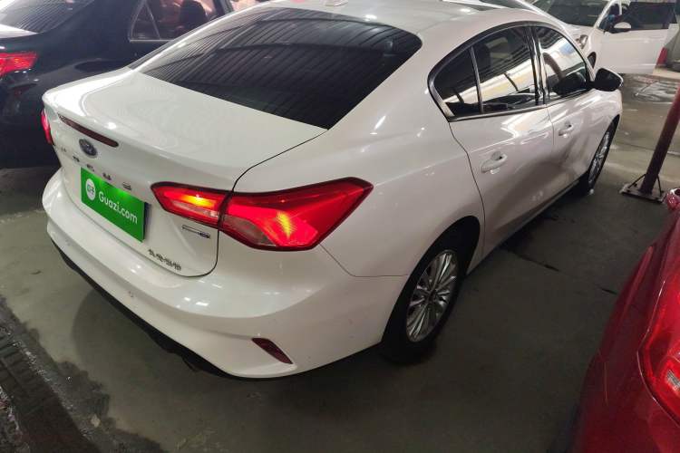 Used Ford Focus 2019 Sedan EcoBoost 180 Automatic Trend Edition