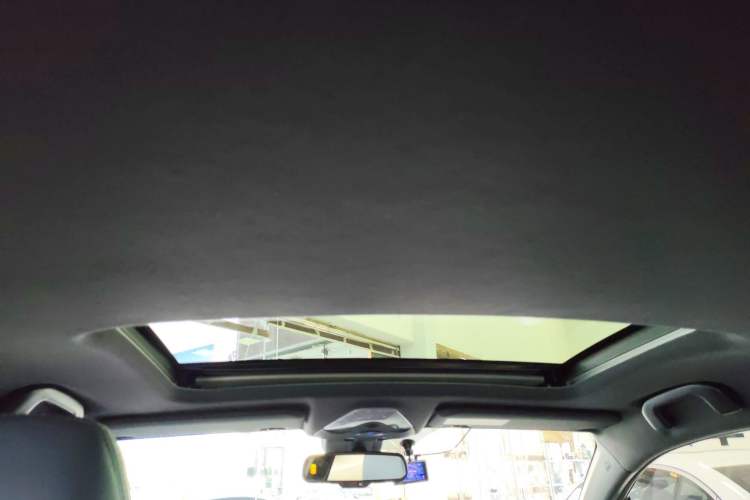 Used Toyota IZOA 2020 2.0L Yi Xiang CARE
