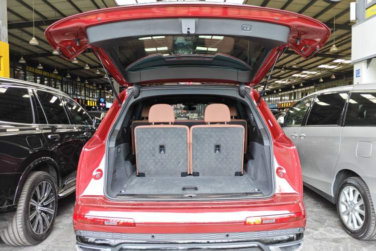 Used Audi Q7 2020 55 TFSI quattro S line sports model
