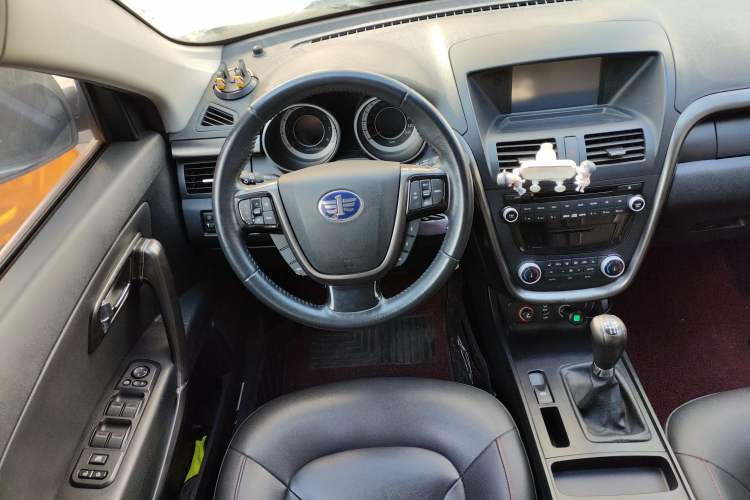 Used Bestune X80 2015 2.0L Manual Luxury Edition