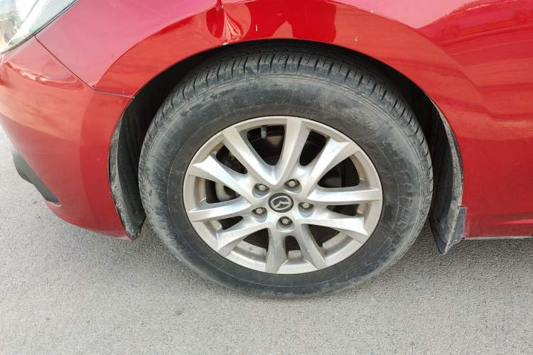 Used Mazda Mazda 3 Axela 2016 Sedan 1.5L Automatic Comfort Model
