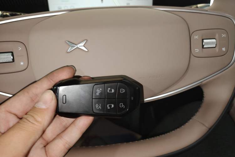 Used XPeng X9 2025 740 Ultra-Long Range Max