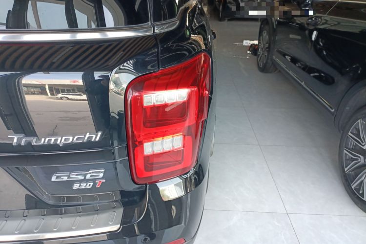 Used GAC Trumpchi GS8 2017 320T Two-Wheel Drive Luxury Smart Connectivity Version (7 Seats)
