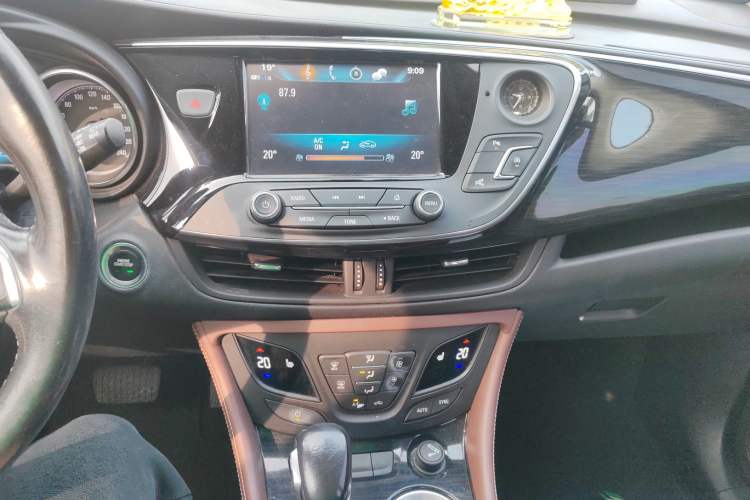 Used Buick Envision 2019 20T Two-Wheel Drive Luxury Version China VI Standard
