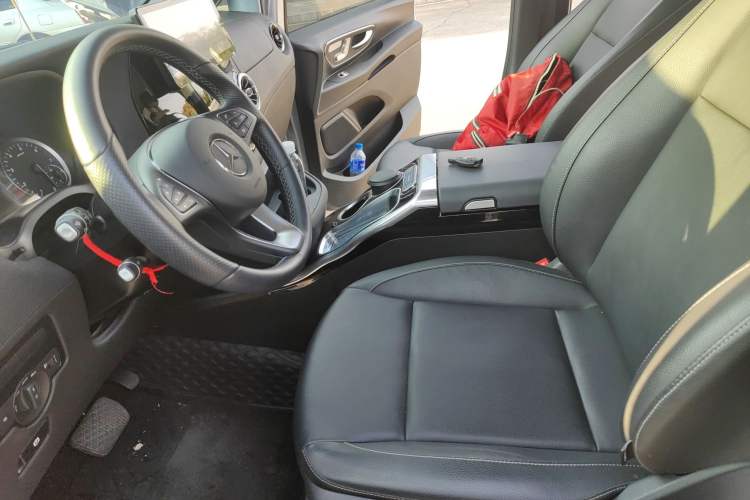 Used Mercedes-Benz Vito 2023 2.0T Business Version 7 Seats
