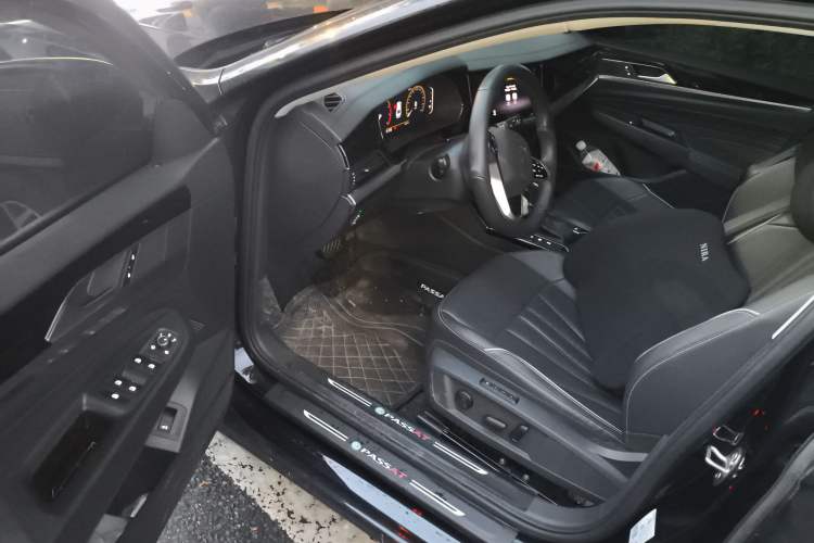 Used Volkswagen Passat 2024 330TSI Starry Elite Edition
