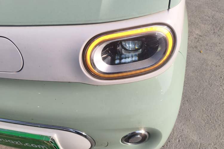 Used Wuling Hongguang MINIEV 2024 3rd Generation 215km Advanced Version