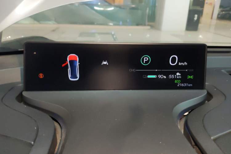 Used Toyota bZ3 2023 616 km Long-Range Premium
