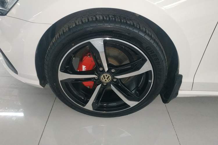 Used Volkswagen Lamando 2019 230TSI DSG Fashion Edition China V Standard